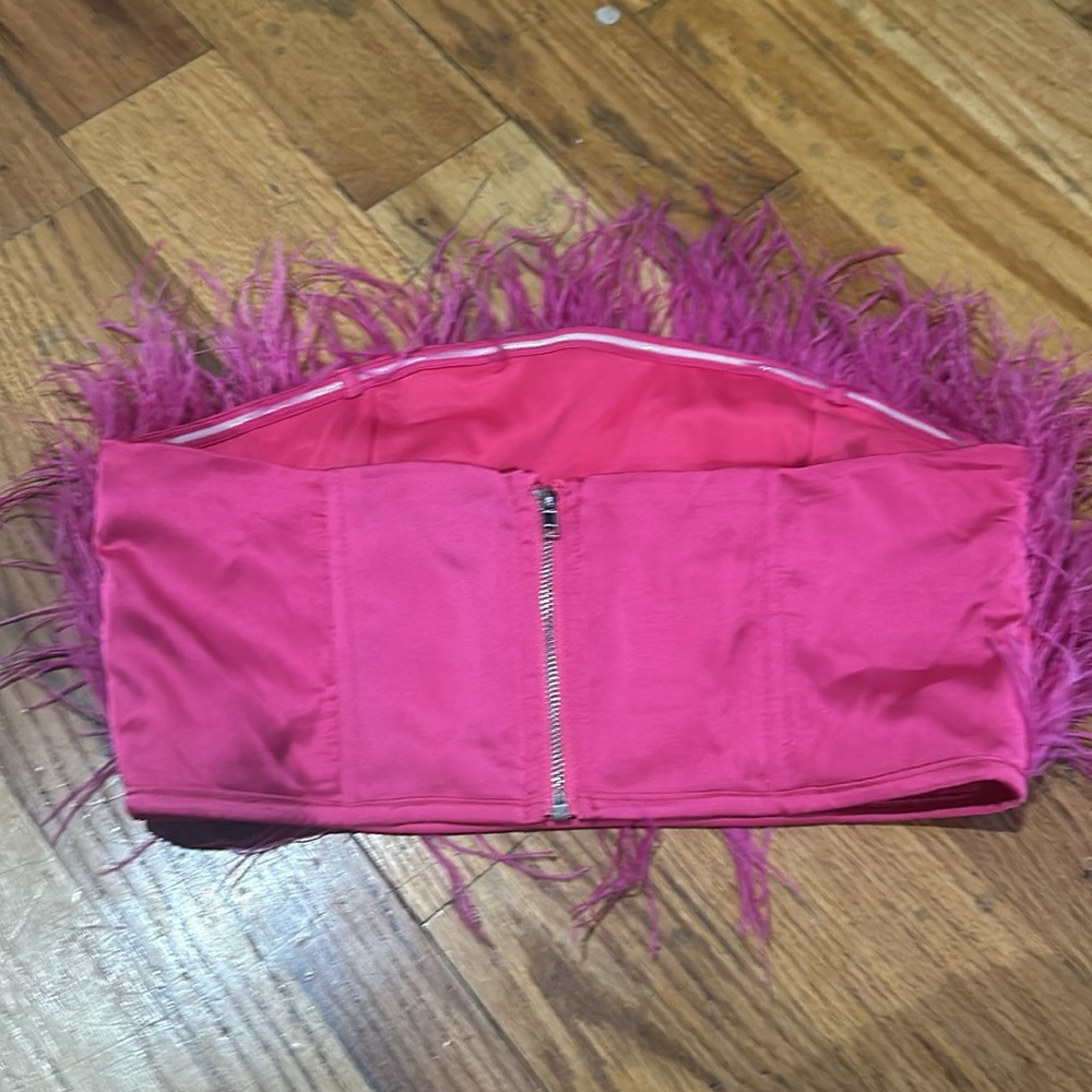 Misguided hot pink feather crop top - Picture 4 of 5